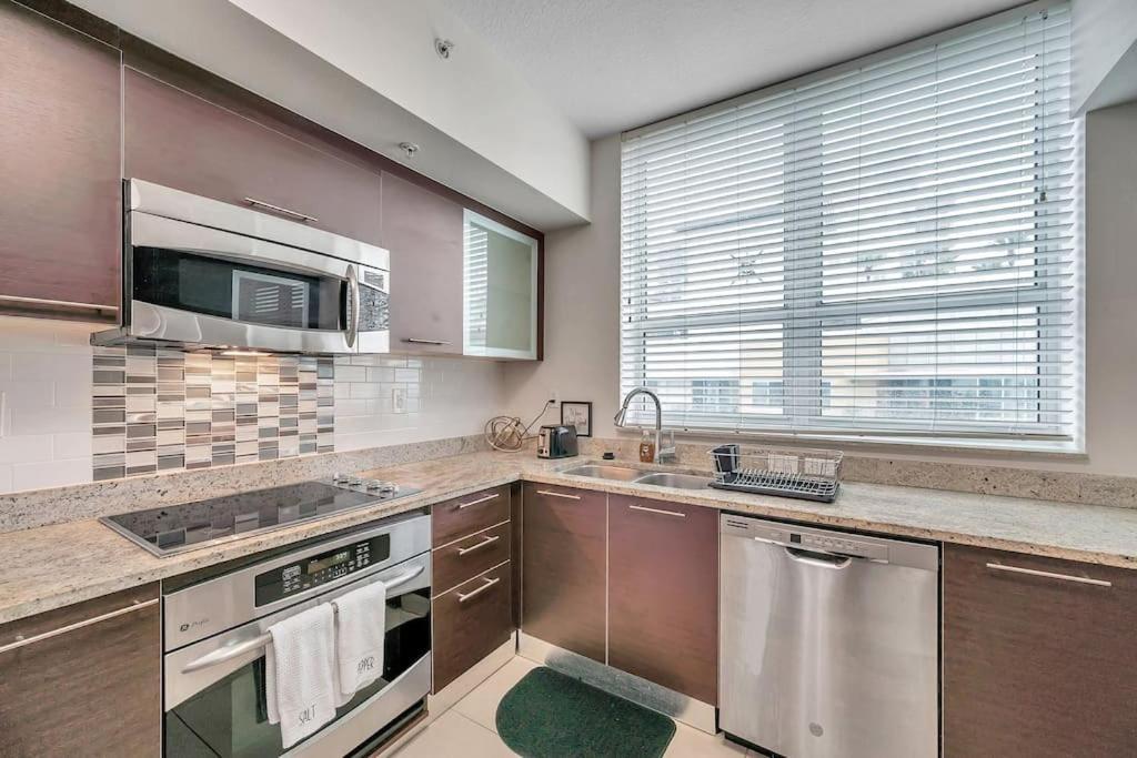 Luxury Apt 3 Mins To Dt Tampa -Pool-Gym-Balcony Esterno foto