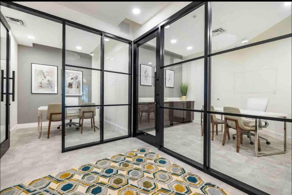 Luxury Apt 3 Mins To Dt Tampa -Pool-Gym-Balcony Esterno foto