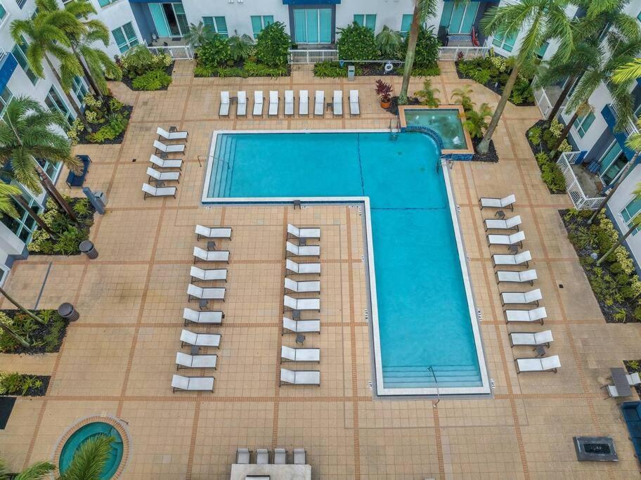 Luxury Apt 3 Mins To Dt Tampa -Pool-Gym-Balcony Esterno foto